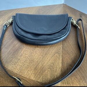 Libaire Black Pebbled Leather Shoulder Bag Purse Snap Made in USA